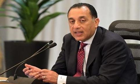 رئاسة الوزراء ترد على مقترح هيكل بمقايضة ملكية قناة السويس بالديون