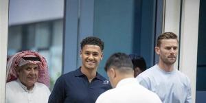 واتكينز يجتاز الكشف الطبي ويوقع عقود انضمامه للهلال اليوم