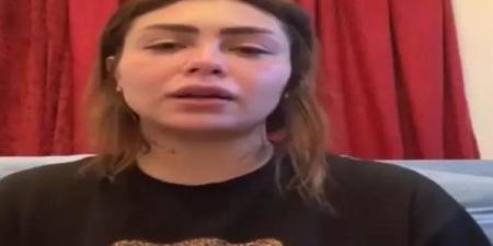 الحكم على البلوجر هدير عبد الرازق في قضية غسل أموال بعد قليل