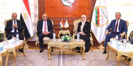 رئيسة النيابة الإدارية تستقبل رئيس مجلس النواب الأسبق