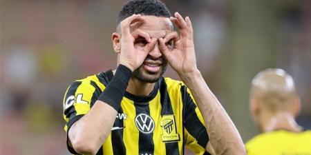 يوسف النصيري يقود هجوم الاتحاد أمام الفتح في الدوري السعودي