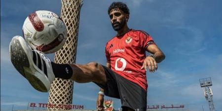 الأهلي ينشر صور مروان عطية من ملعب التتش بعد تمديد عقده حتى 2030
