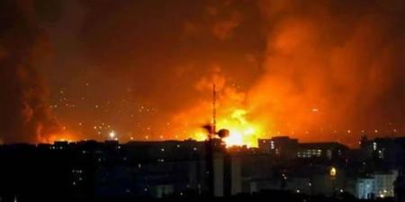 التلفزيون الإيراني: دوي 5 انفجارات في قرية مسن بجزيرة قشم و4 في مضيق هرمز