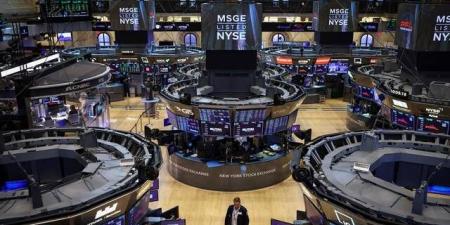 الأسهم الأمريكية تغلق على مكاسب أسبوعية بدعم التكنولوجيا وتراجع النفط