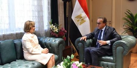 وزير الصحة يبحث توطين صناعة الأجهزة الطبية واستخدام الذكاء الاصطناعي لتحسين الخدمات