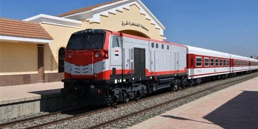 انطلاق القطار الثالث الإضافي إلى أسيوط لخدمة زوار احتفالات عيد السيدة العذراء بدرنكة