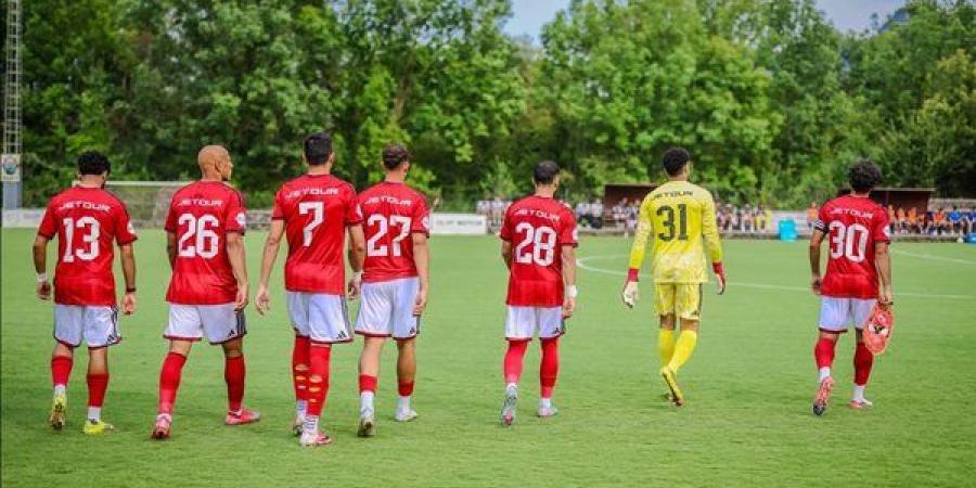 لقطات من الشوط الأول لمباراة الأهلي ويوروبا الإسباني الودية (صور)