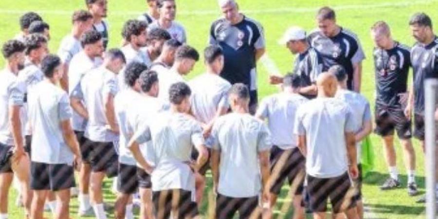 تحدي كبير للمارد الأحمر ..تعرف على موعد ودية الأهلي وبرشلونة في كامب نو