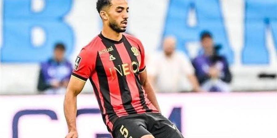 موقف محمد عبد المنعم من قيادة نيس أمام باريس بالدوري الفرنسي