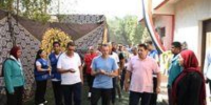 محافظ أسوان يطلق «منابر الشباب» لتأهيل 1000 شاب وفتاة واختيار 100 سفير للاستراتيجية