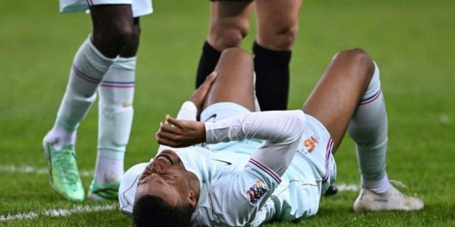 ريال مدريد الإسباني يكشف تفاصيل إصابة مبابي
